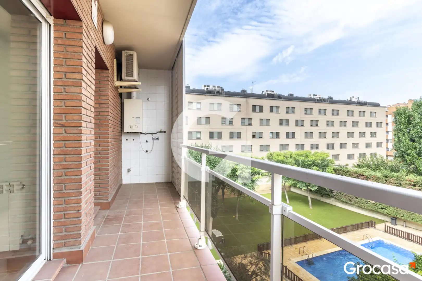 Terrassa de Pis en venda en Sant Joan Despí amb Aire condicionat, Calefacció i Traster