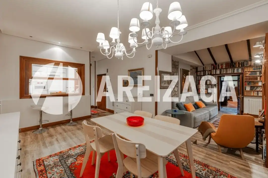 Sala de estar de Piso en venta en Donostia - San Sebastián  con Calefacción, Terraza y Balcón