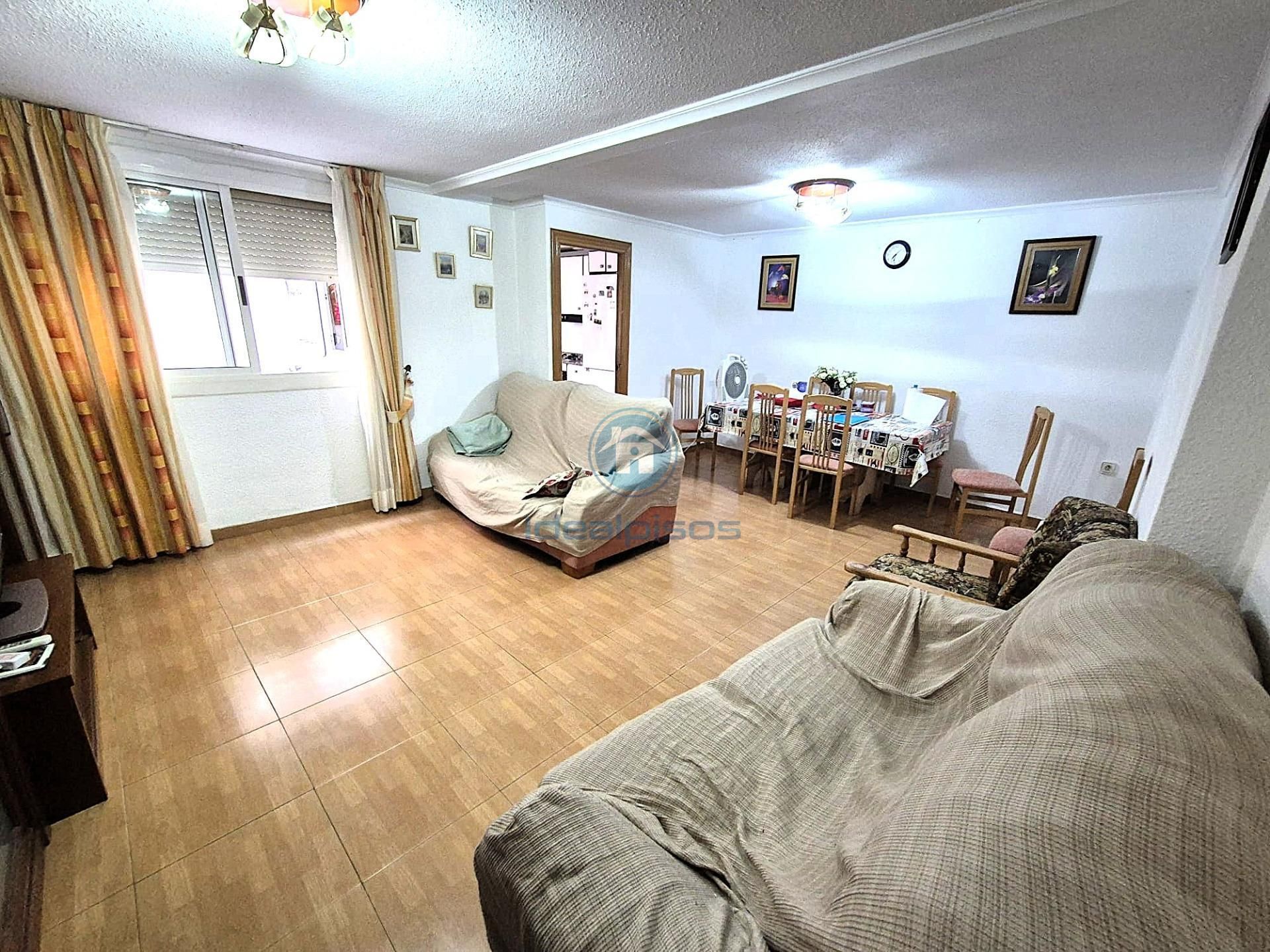 Flat for sale in Alicante / Alacant  with Air Conditioner, Terrace and Balcony
