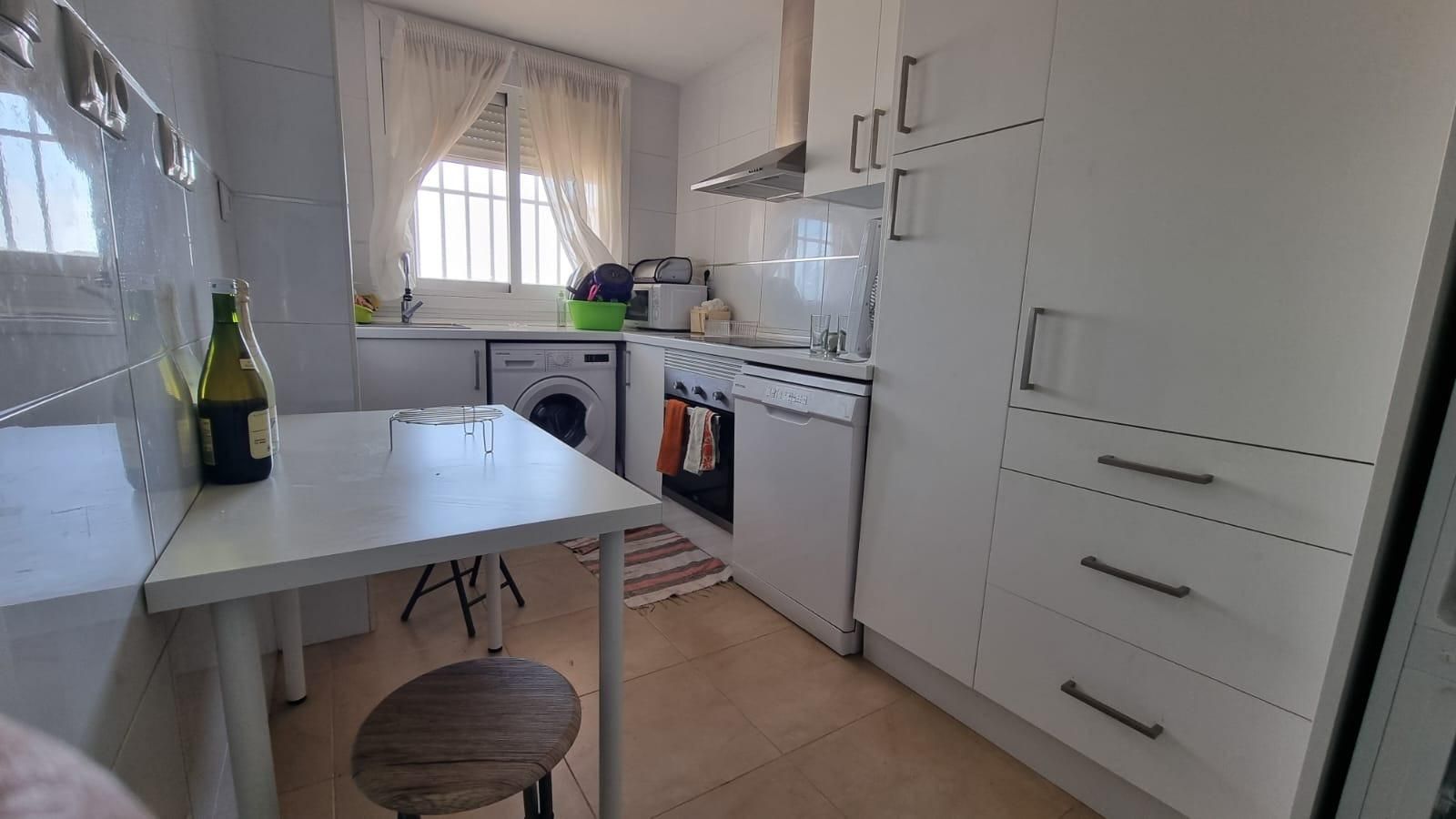 Cuina de Àtic en venda en Roquetas de Mar amb Aire condicionat, Terrassa i Alarma