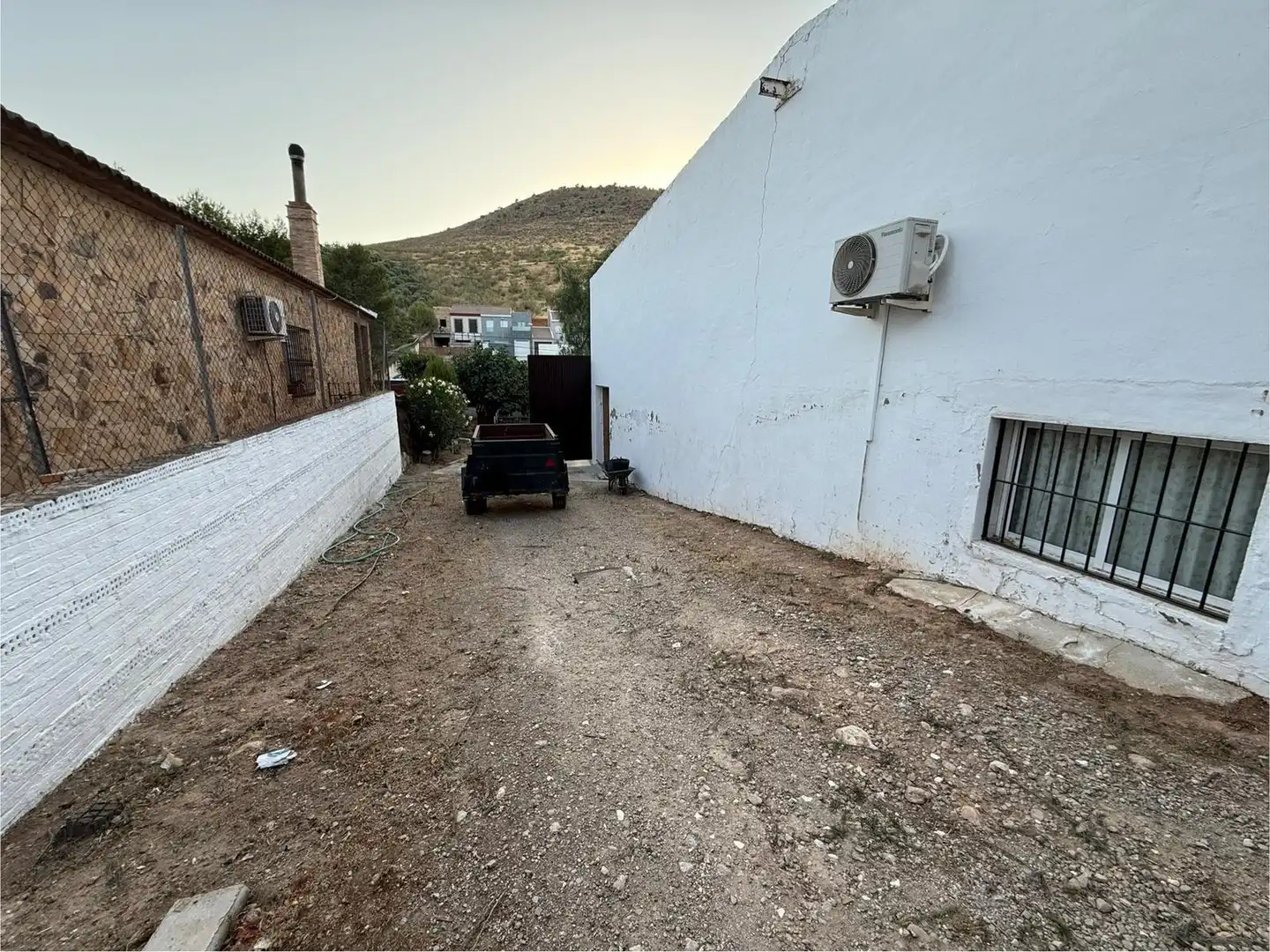 Vista exterior de Finca rústica en venda en Alameda amb Aire condicionat, Jardí privat i Terrassa