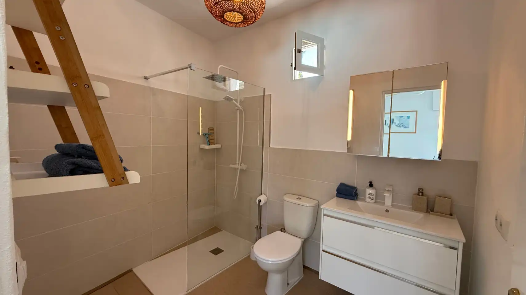 Bathroom of Houses for sale in Sant Antoni de Portmany  with Air Conditioner, Heating and Private garden