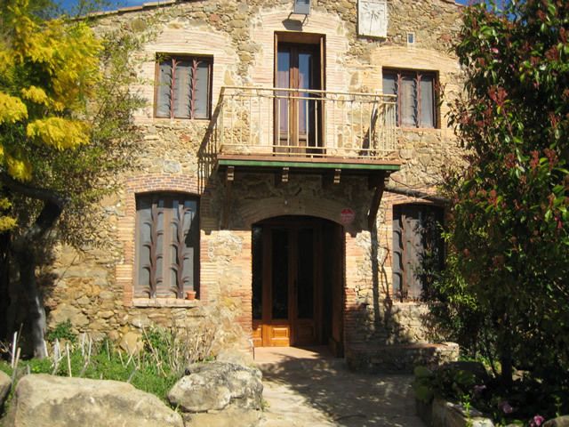 Vista exterior de Casa o xalet en venda en Cistella amb Calefacció, Jardí privat i Terrassa