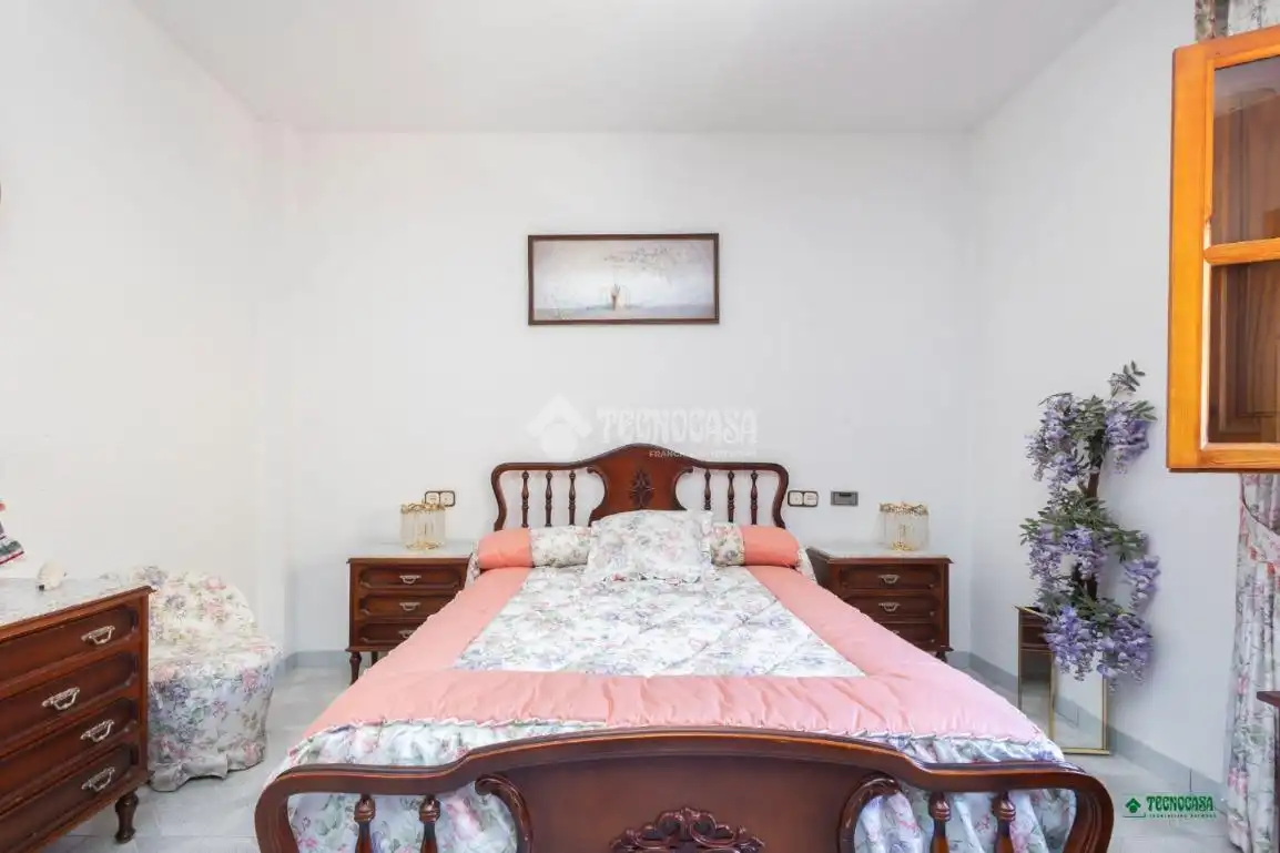 Habitación de Casa adosada en venta en Olula del Río con Terraza y Balcón