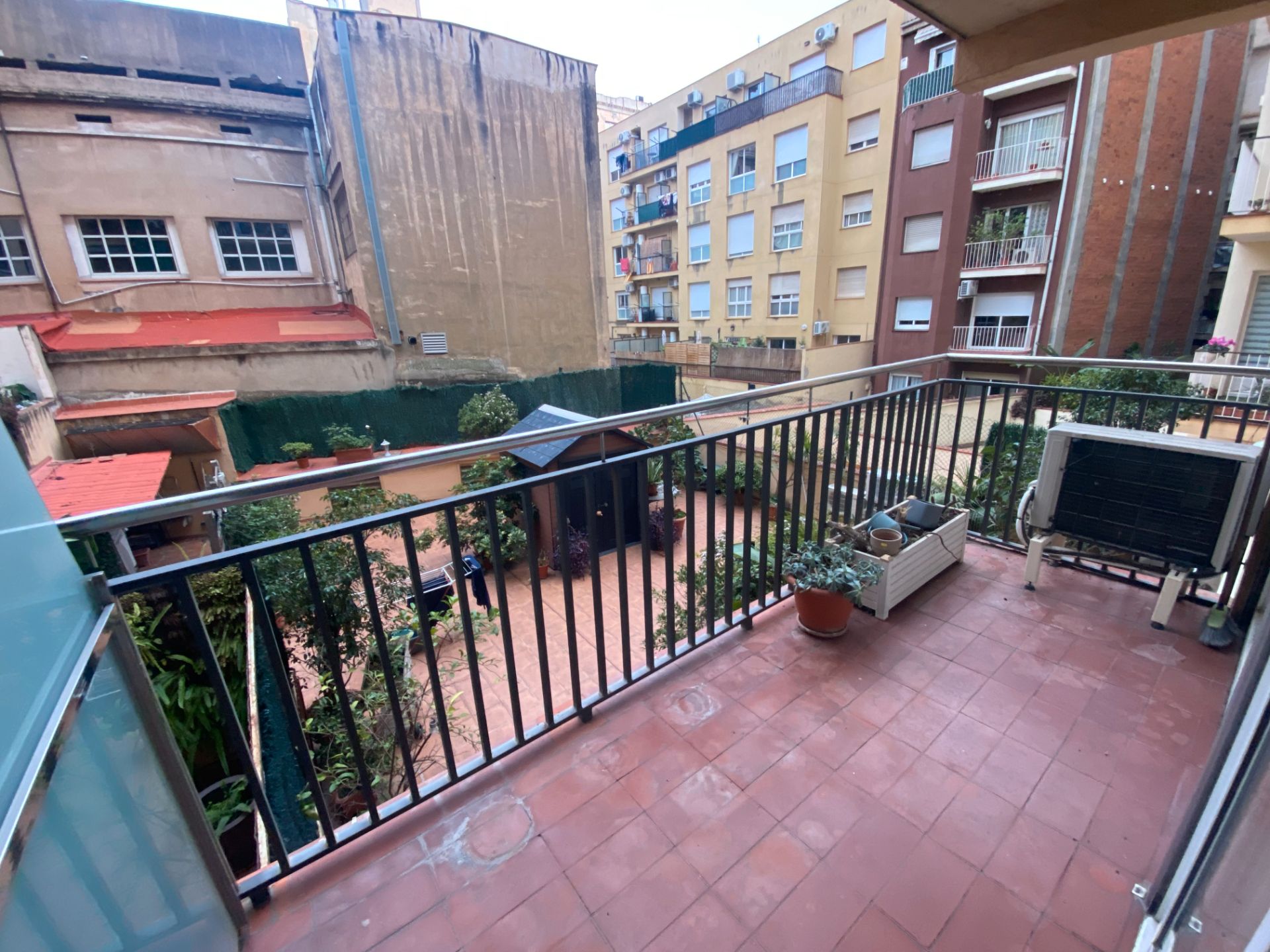 Terrassa de Pis de lloguer en  Barcelona Capital amb Aire condicionat, Calefacció i Balcó