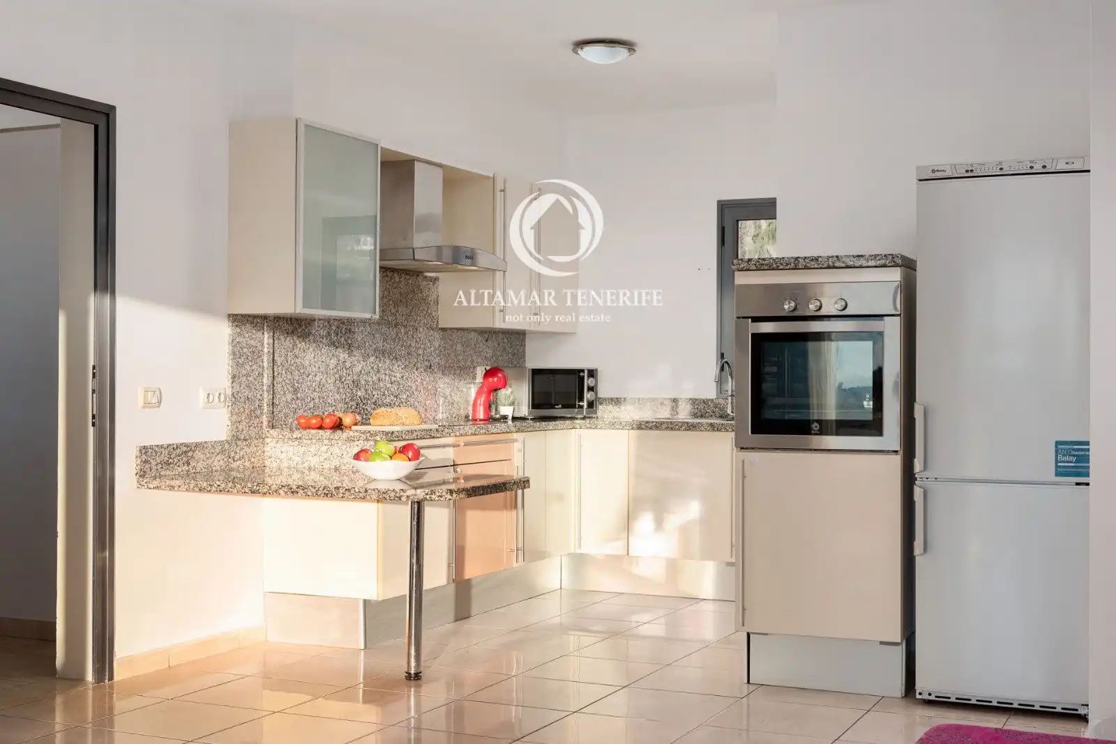 Terraced house with pool for sale in calle Helsinki, 12, imagen 8