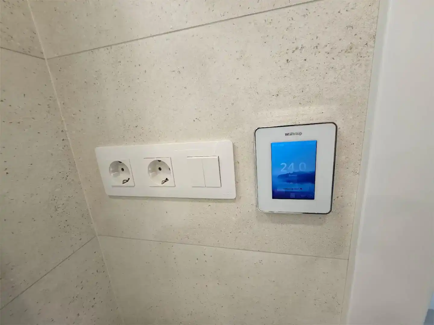 Bany de Pis en venda en Fuengirola amb Aire condicionat, Piscina i Balcó