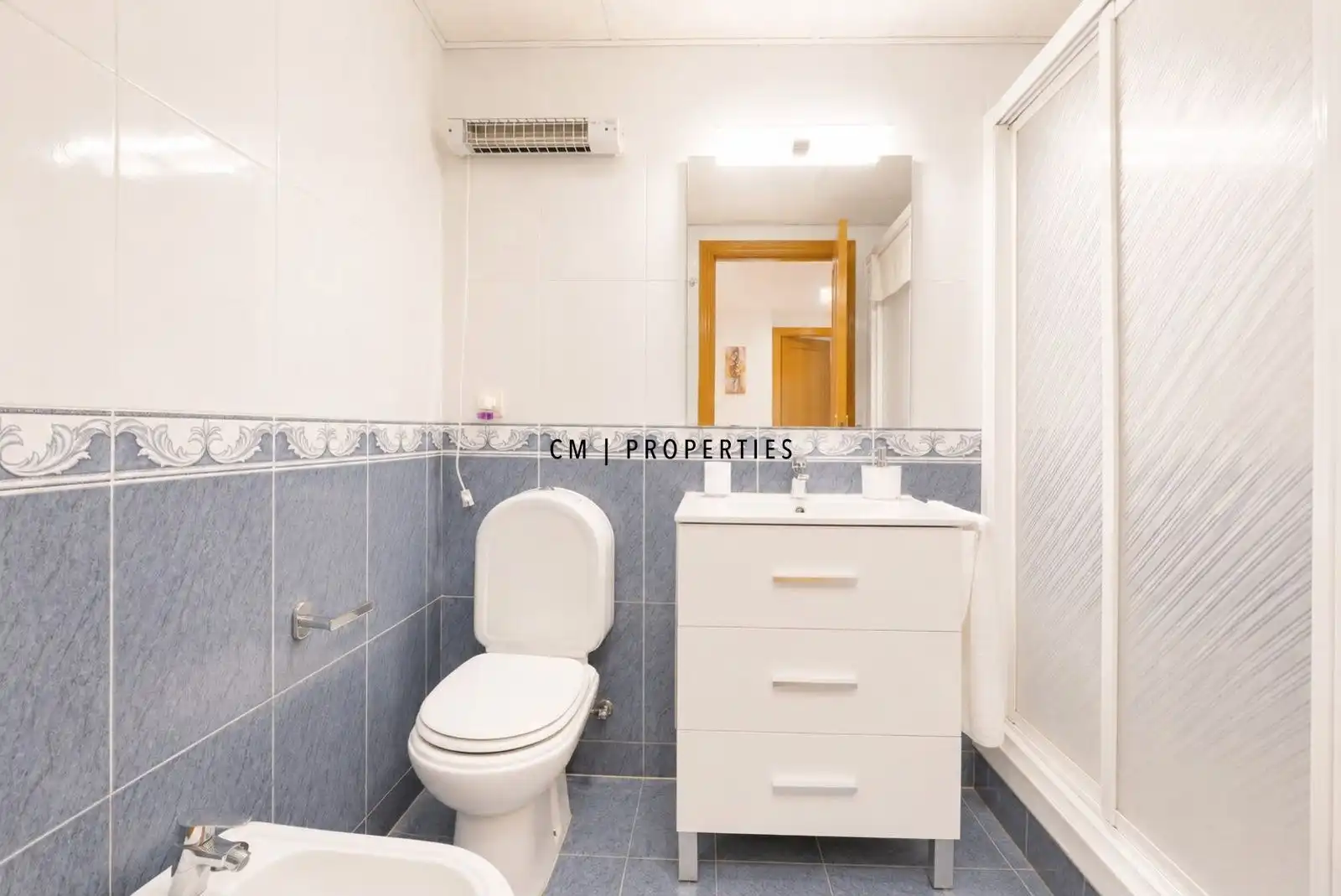 Bathroom of Flat for rent in Albal  with Air Conditioner, Heating and Furnished