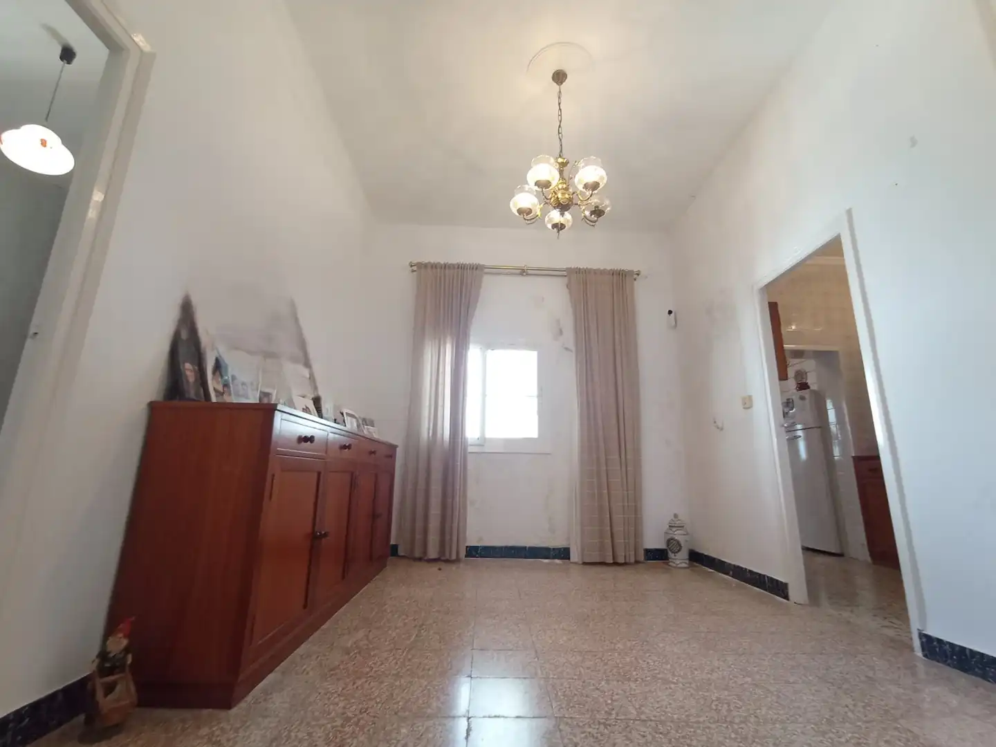 Sala d'estar de Casa o xalet en venda en Chipiona amb Calefacció