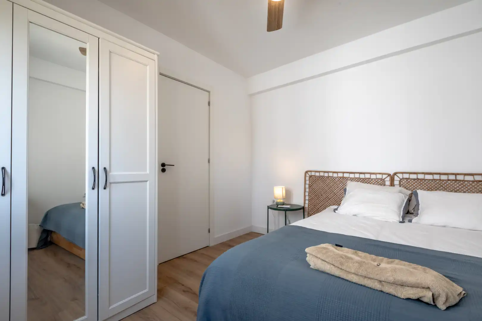 Schlafzimmer von Wohnungen zur Miete in Valencia mit Klimaanlage, Heizung und Parkett