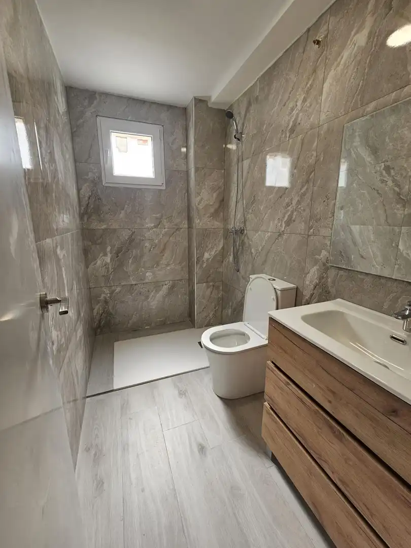 Bathroom of Flat for rent in Aspe  with Air Conditioner and Balcony