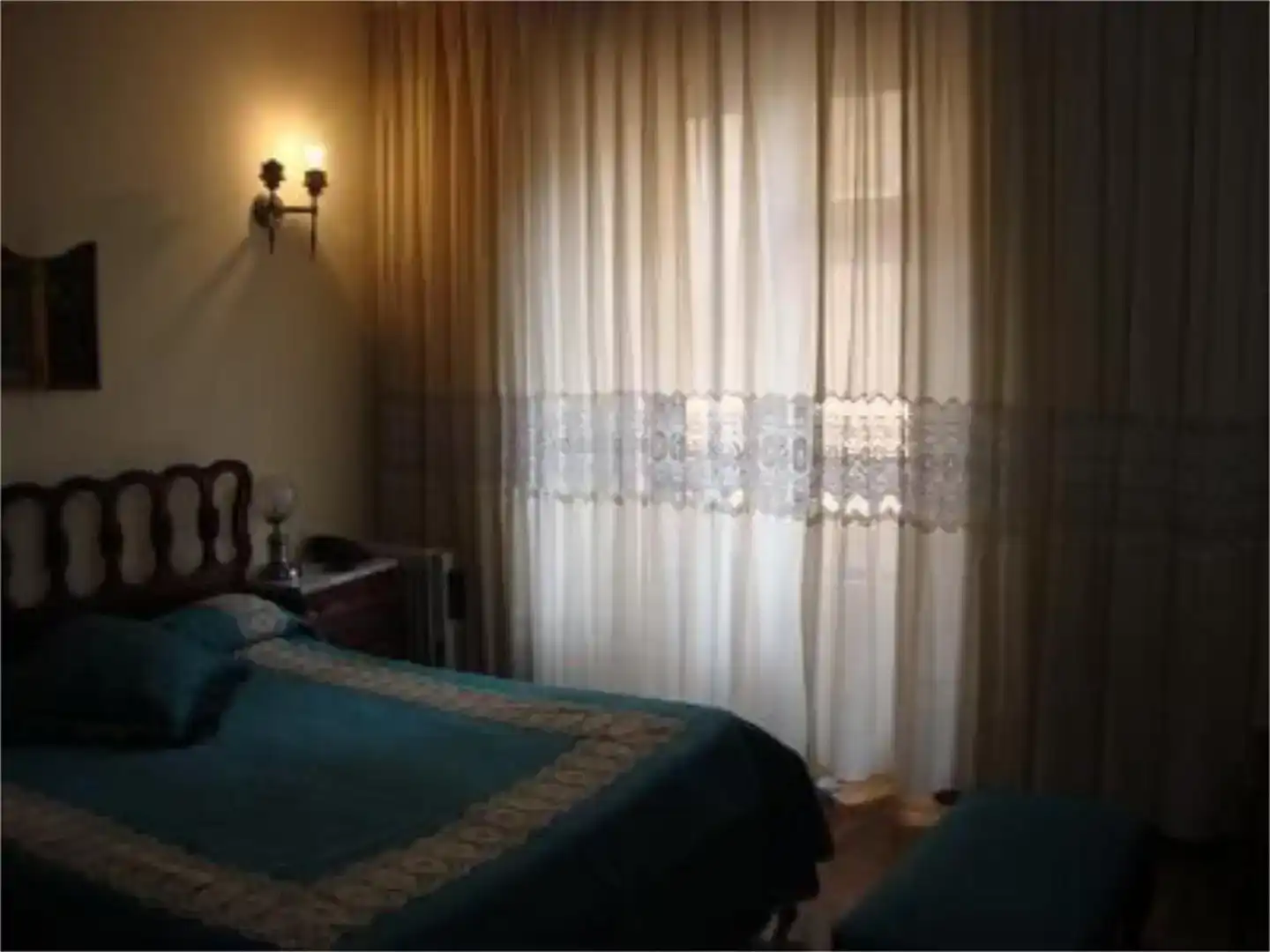 Habitación de Casa adosada en venta en Zamora Capital  con Parquet, Trastero y Amueblado