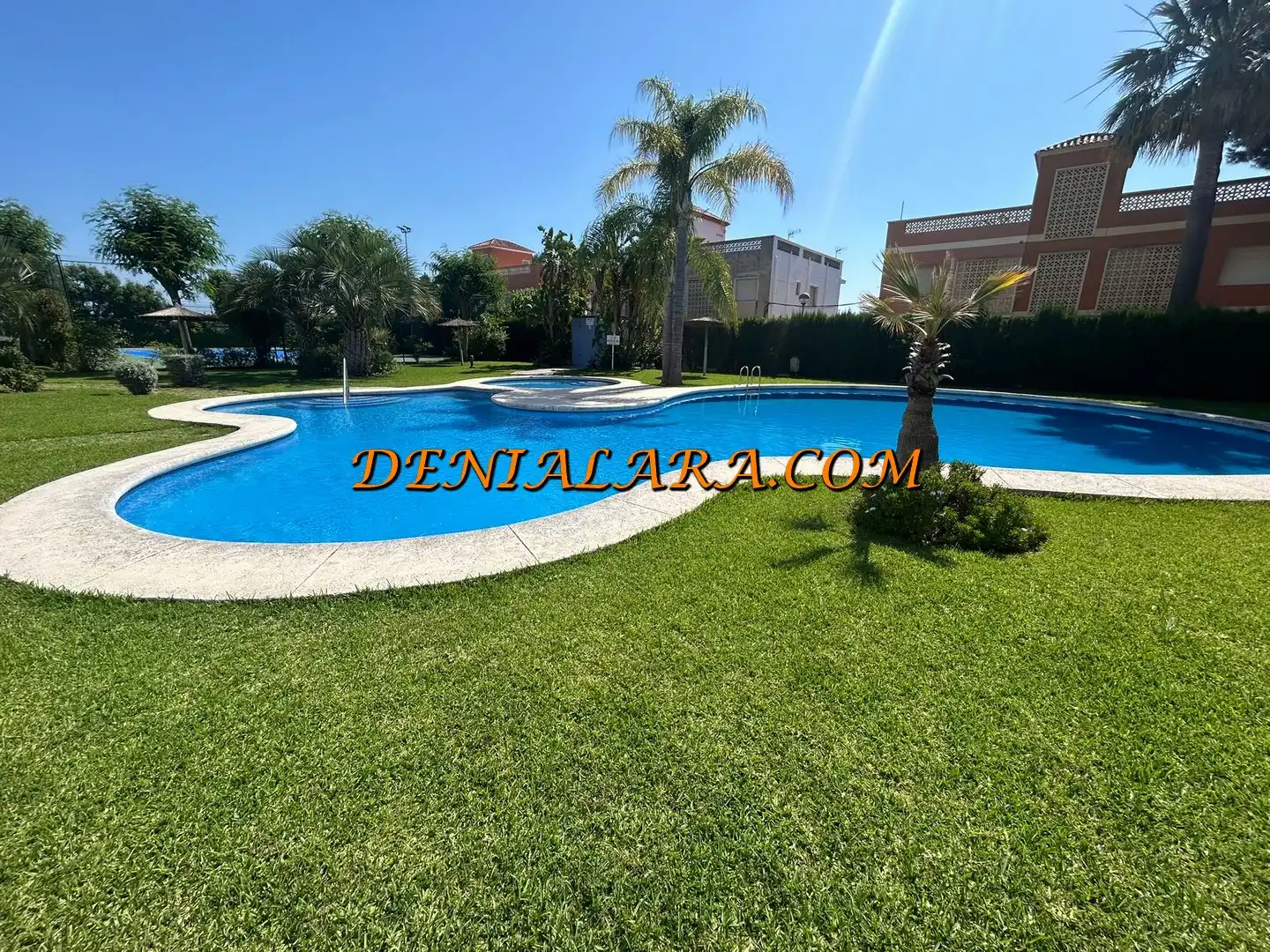 Jardín de Ático en venta en Dénia con Aire acondicionado, Terraza y Trastero