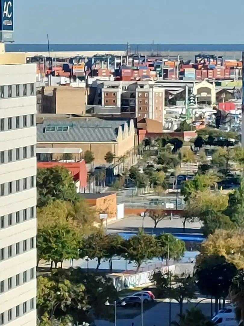 Außenansicht von Dachboden zur Miete in Valencia mit Klimaanlage, Privatgarten und Terrasse