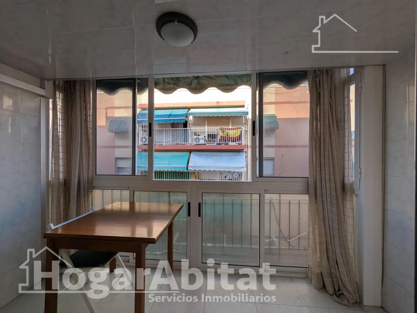 Dormitori de Pis en venda en Alicante / Alacant amb Aire condicionat, Calefacció i Terrassa
