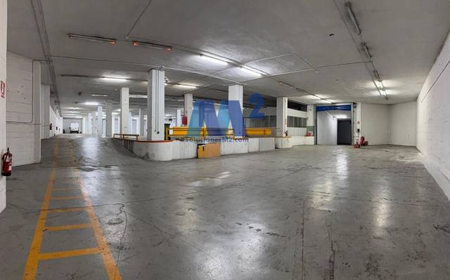 Nave industrial en Alquiler en El Barral Ferial