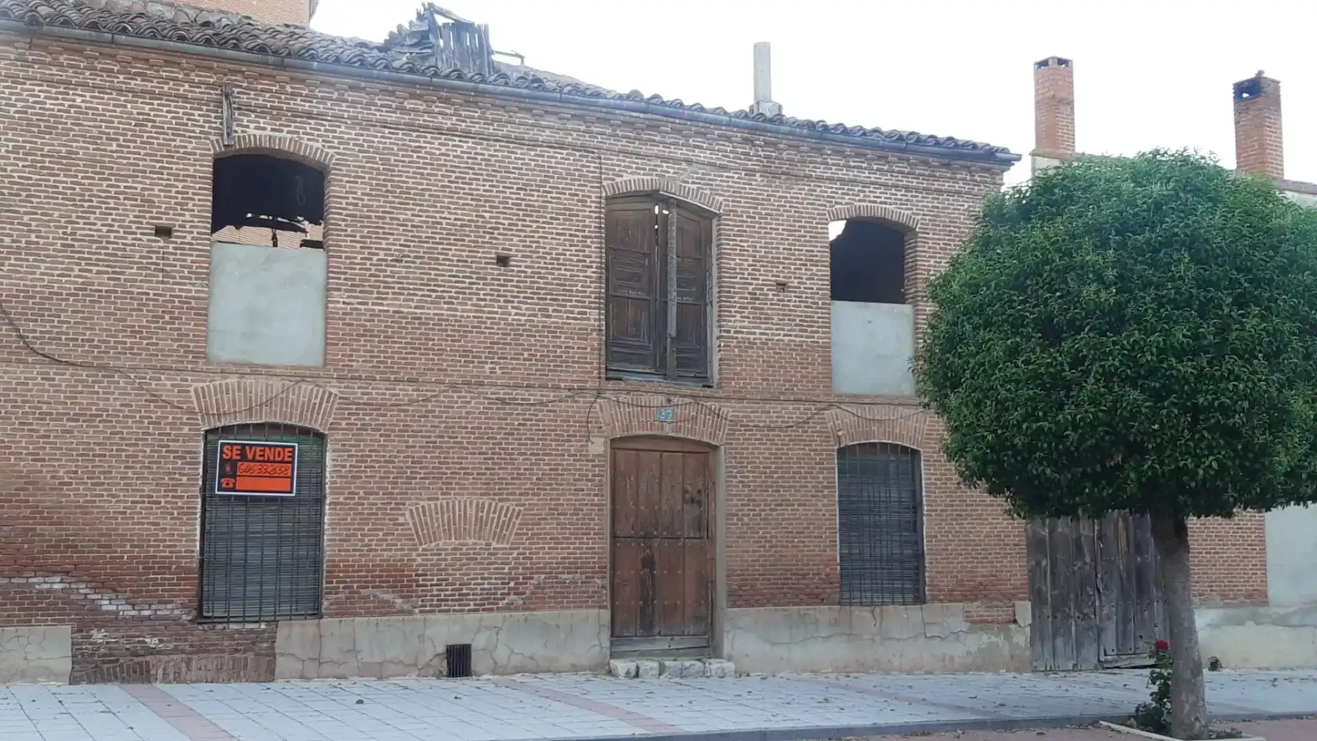 Exterior view of Detached homes for sale in Alaejos, Valladolid