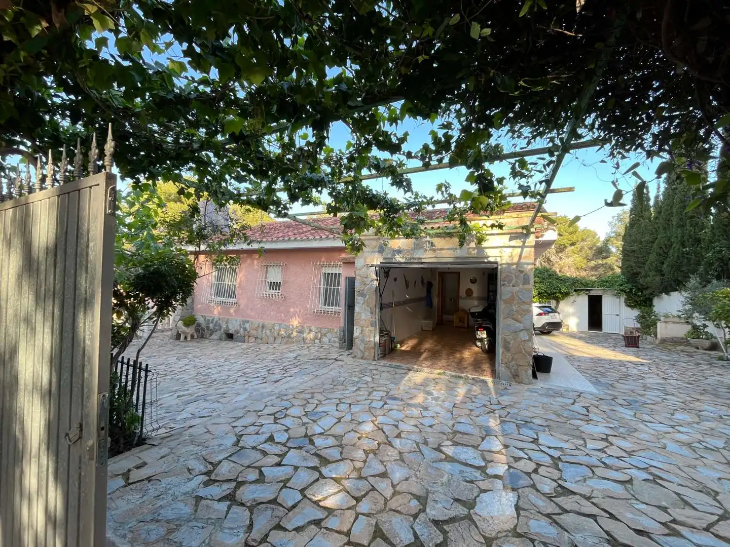 Vista exterior de Casa o chalet en venta en Torrevieja con Aire acondicionado, Trastero y Piscina