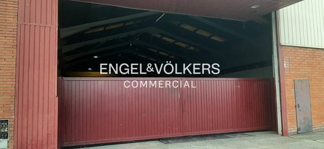 Nave industrial en Venta en Centre