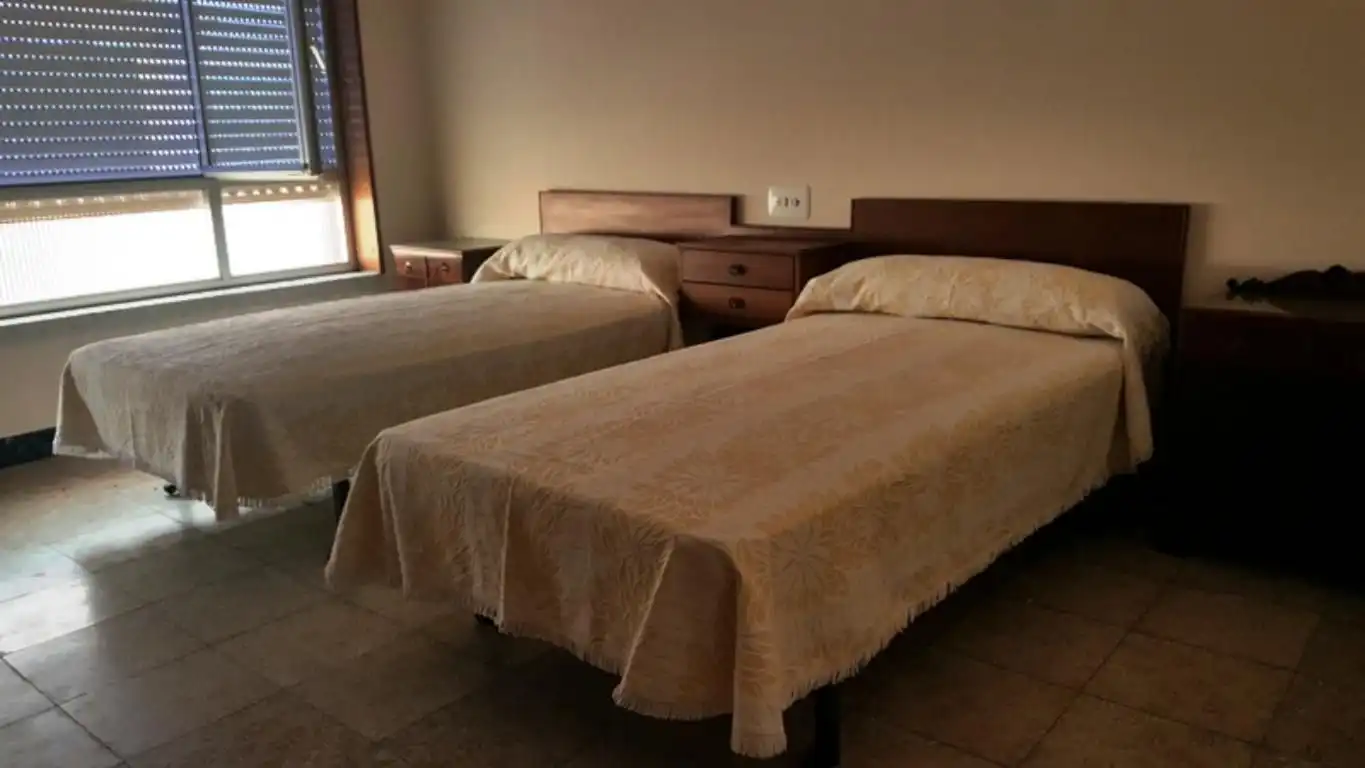 Habitación de Piso en venta en Cuntis con Trastero, Lavadora y Balcón