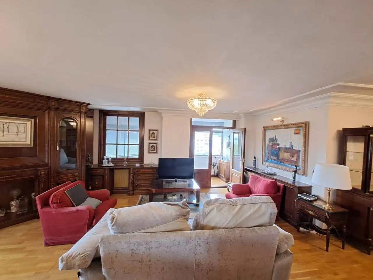 Sala d'estar de Pis en venda en Burgos amb Calefacció, Parquet i Terrassa