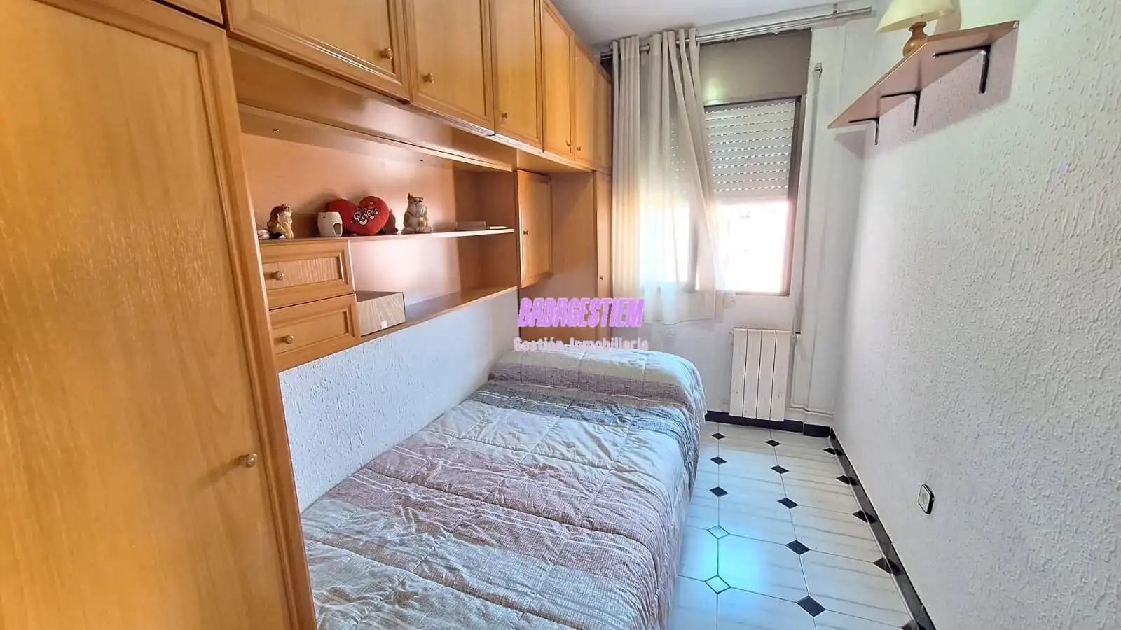 Habitación de Piso en venta en Badalona con Aire acondicionado, Calefacción y Amueblado