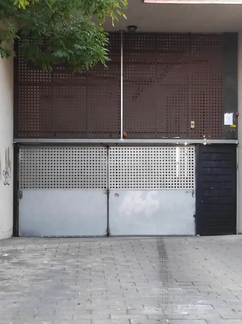 Individual de lloguer a Carrer Can Castells 1, imagen 2