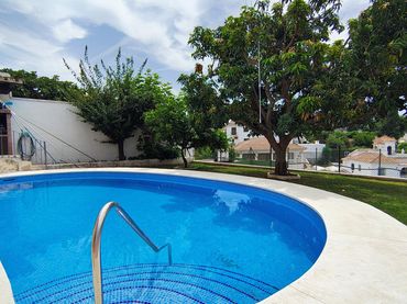 Apartament amb piscina de lloguer a Calle DELFIN-UR HACIENDA CORTES