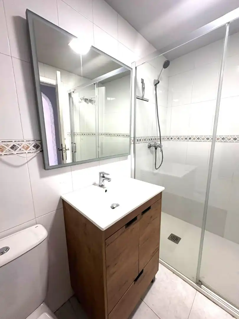 Bany de Casa o xalet en venda en Torrevieja amb Moblat i Piscina comunitària