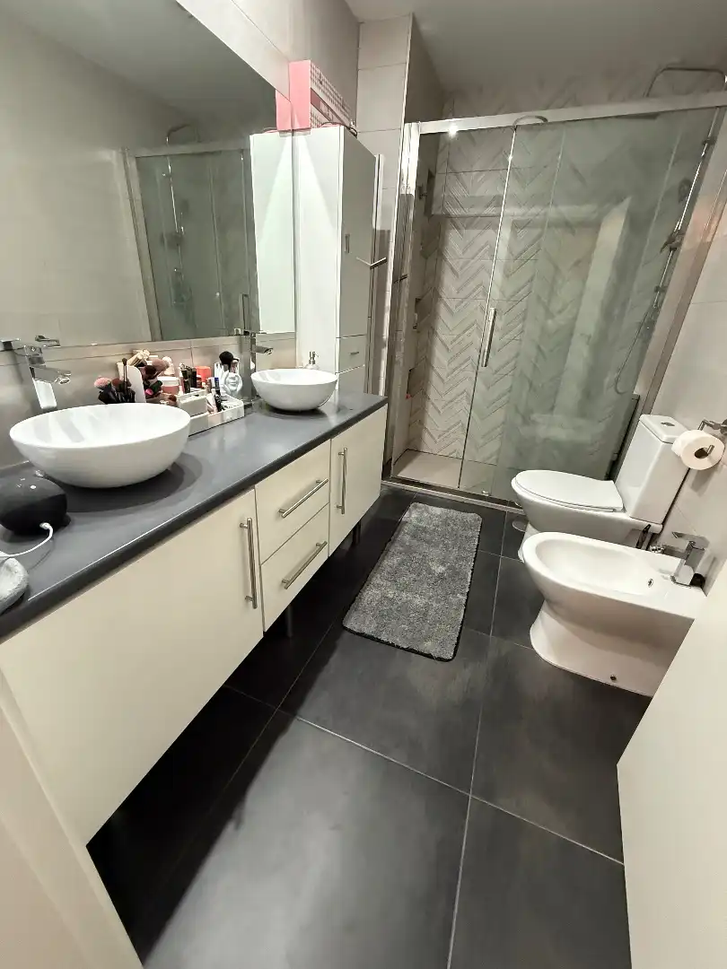 Baño de Piso en venta en Alcalá la Real con Calefacción, Trastero y Amueblado