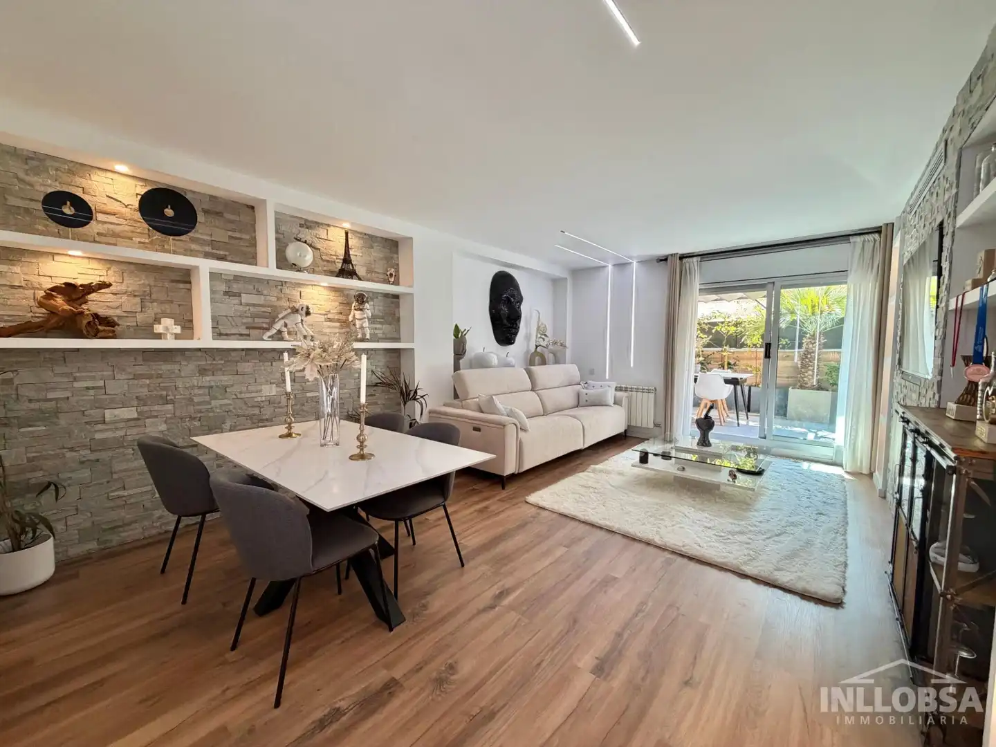 Sala de estar de Piso en venta en Manresa con Calefacción, Parquet y Terraza