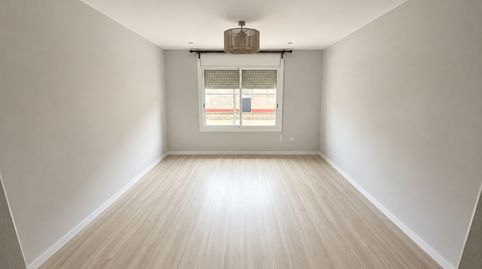 Foto 2 de Piso en venta en El Raval, Santa Coloma de Gramenet