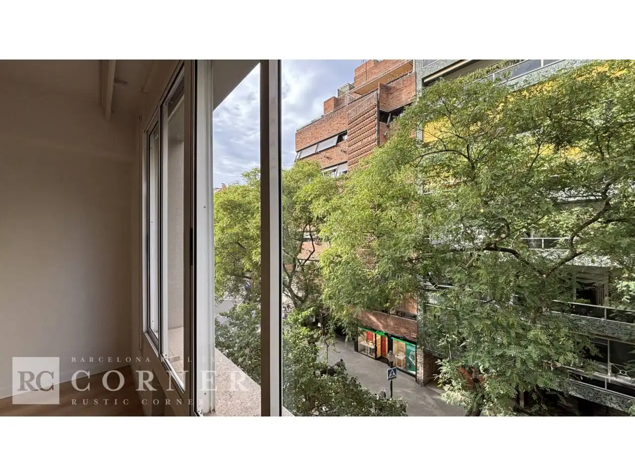 Exterior view of Flat for rent in Barcelona  with Air Conditioner, Heating and Terrace