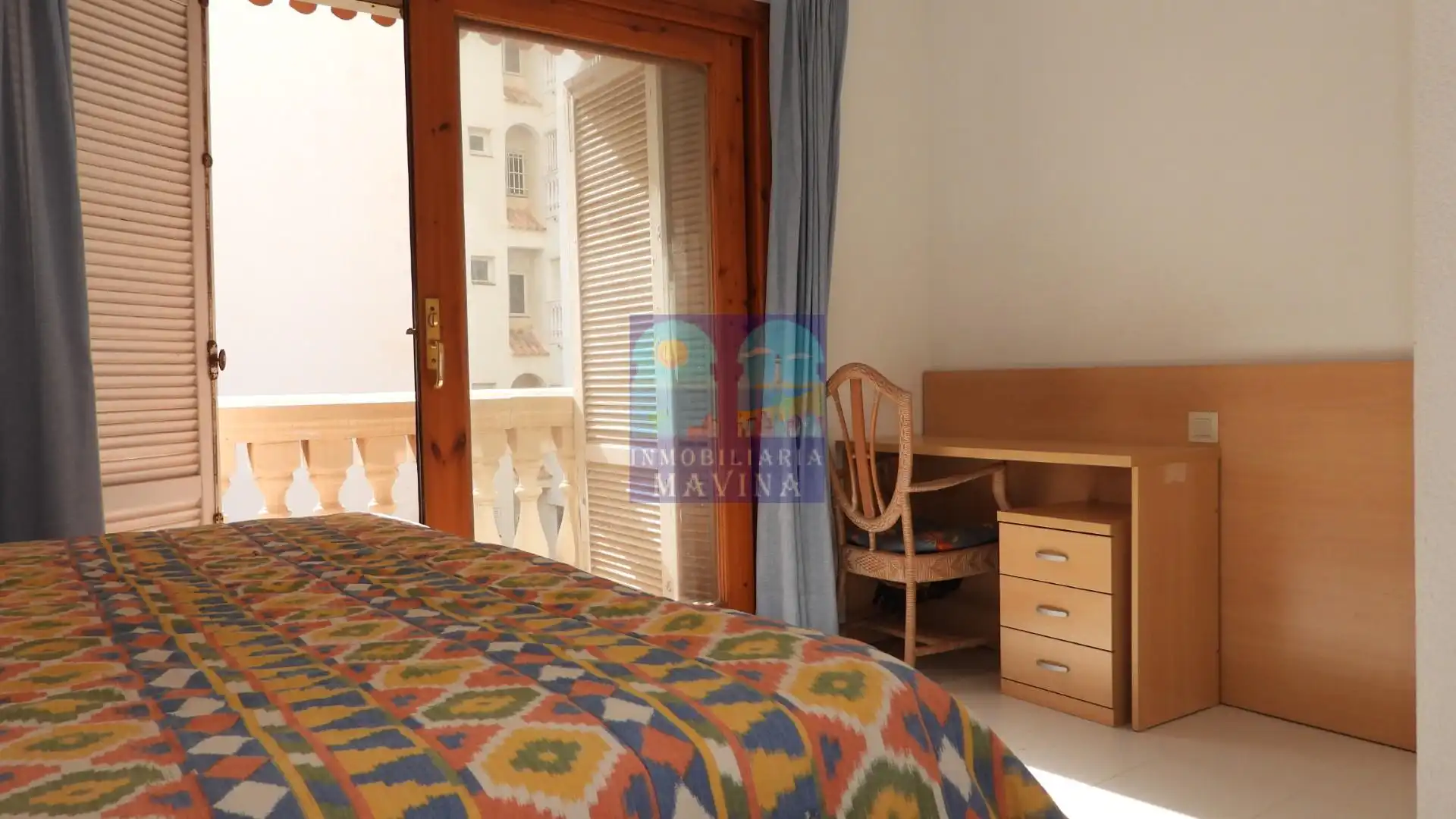 Schlafzimmer von Einfamilien-Reihenhaus zum Verkauf in La Manga del Mar Menor mit Heizung, Privatgarten und Terrasse
