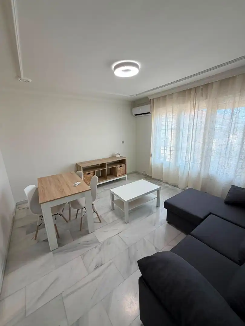 Pis de lloguer a Residencial Triana - Barrio Alto