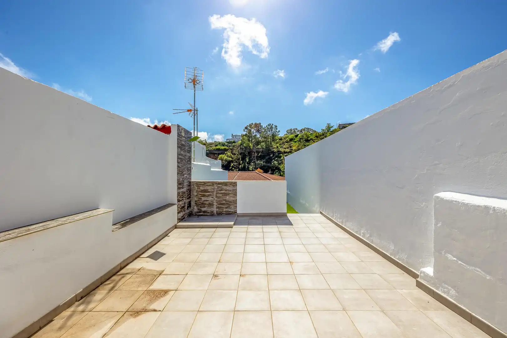 Terrace of Houses for sale in Vega de San Mateo  with Private garden, Terrace and Furnished