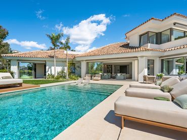 Casa con piscina en venta en HERROJO EL 17