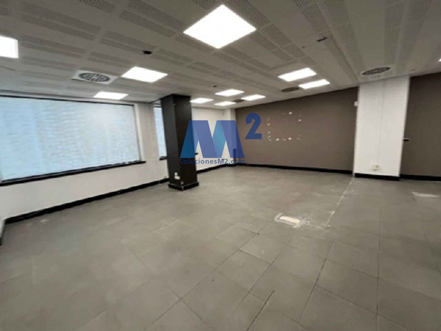 Premises for sale in  Madrid Capital
