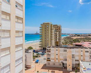 Vista exterior de Apartament en venda en La Manga del Mar Menor amb Aire condicionat, Moblat i Rentadora