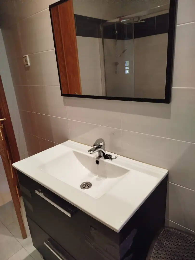 Badezimmer von Wohnung zum Verkauf in Chapinería mit Gemeinschaftspool