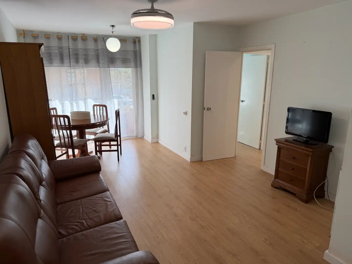 Living room of Flat for rent in Lleida  with Heating, Parquet flooring and Terrace