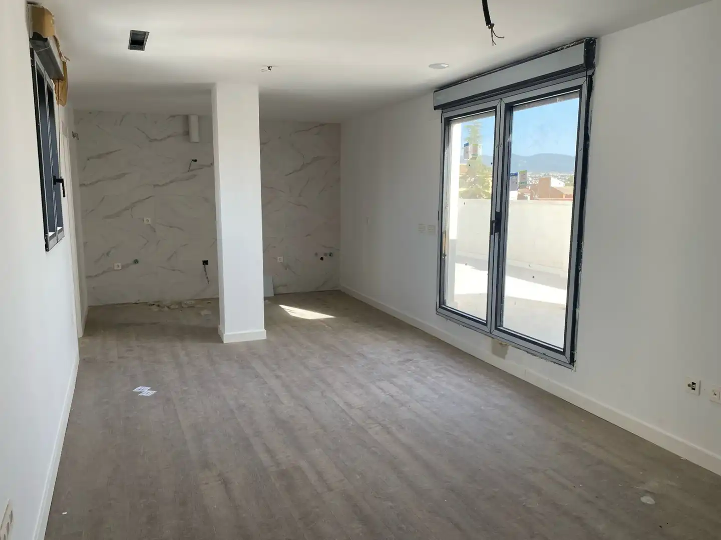 Wohnzimmer von Dachboden zum Verkauf in Armilla mit Klimaanlage, Heizung und Terrasse