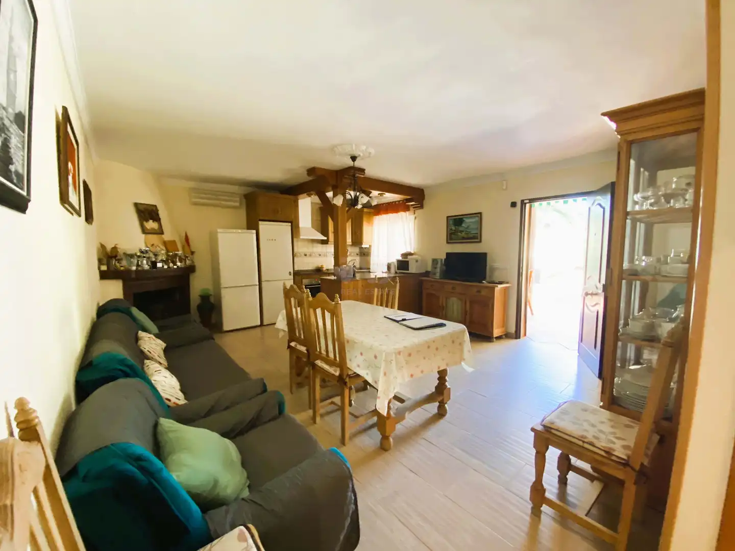 Sala d'estar de Casa o xalet en venda en Chiclana de la Frontera amb Aire condicionat