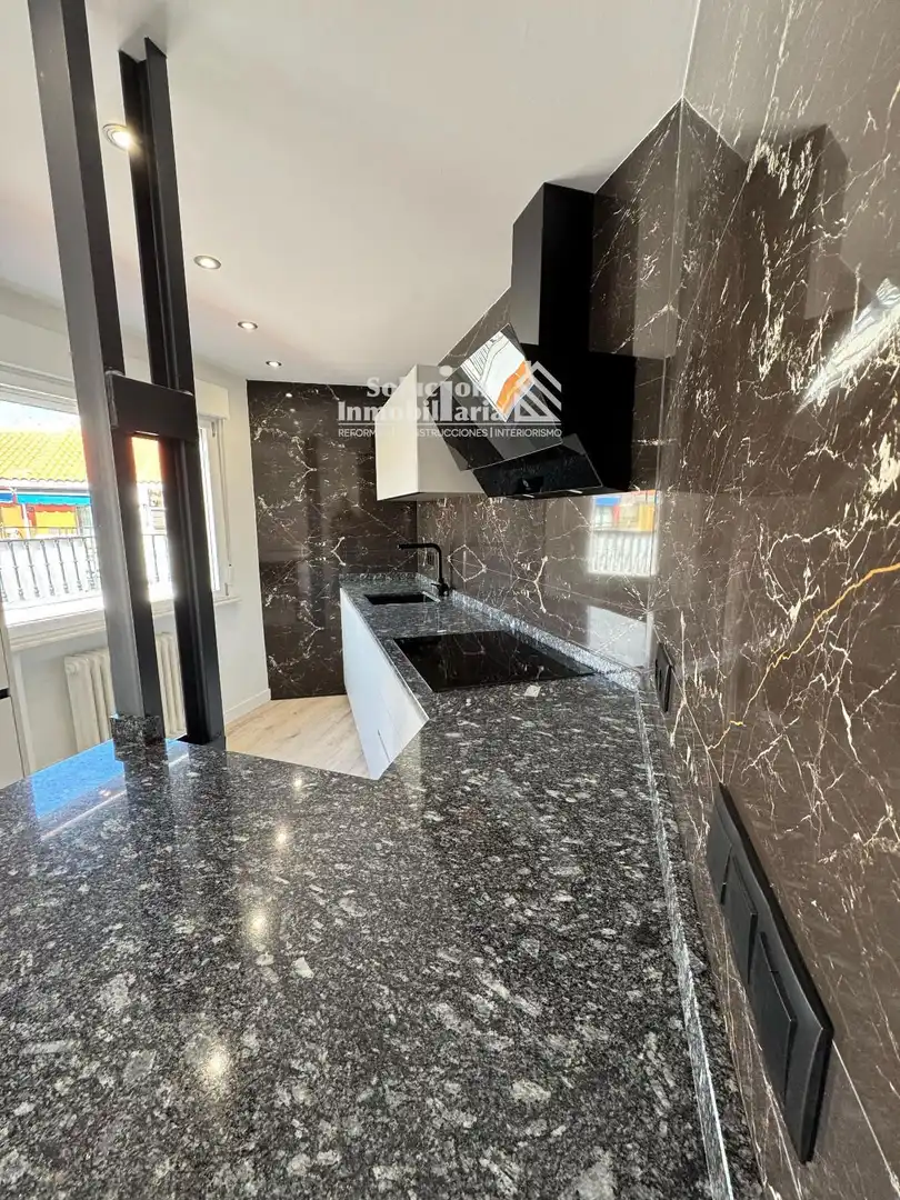 Cocina de Ático en venta en Salamanca con Calefacción y Terraza