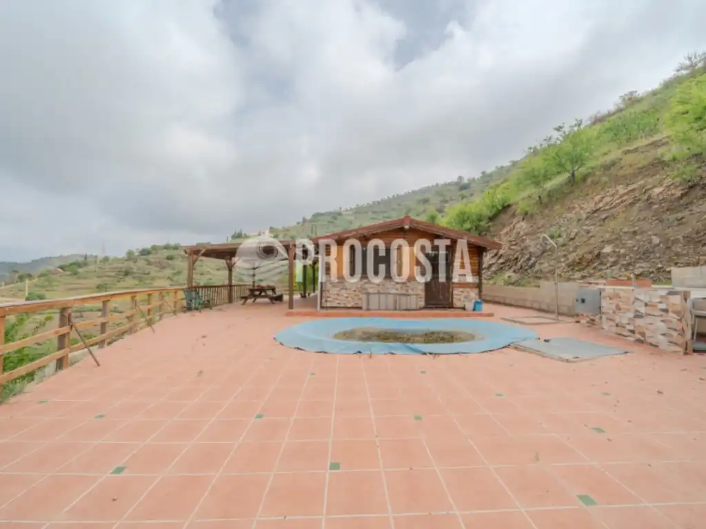 Houses for sale in Almuñécar  with Terrace, Swimming Pool and Furnished
