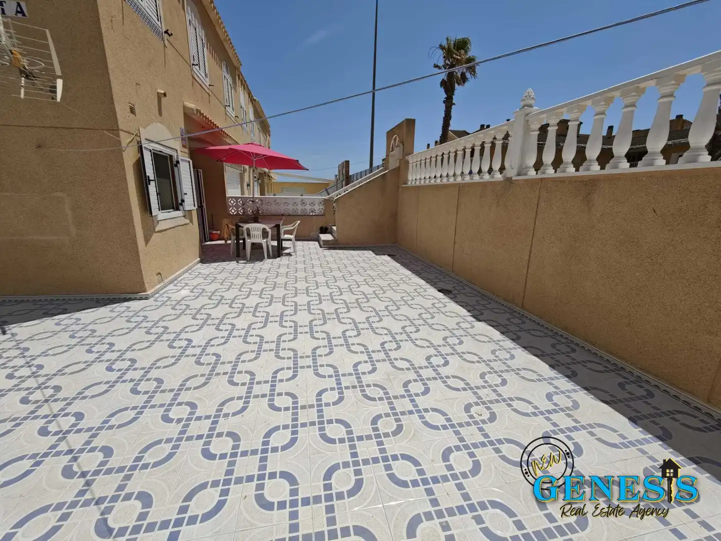 Terrace of Ground floor for sale in Torrevieja  with Air Conditioner, Private garden and Terrace