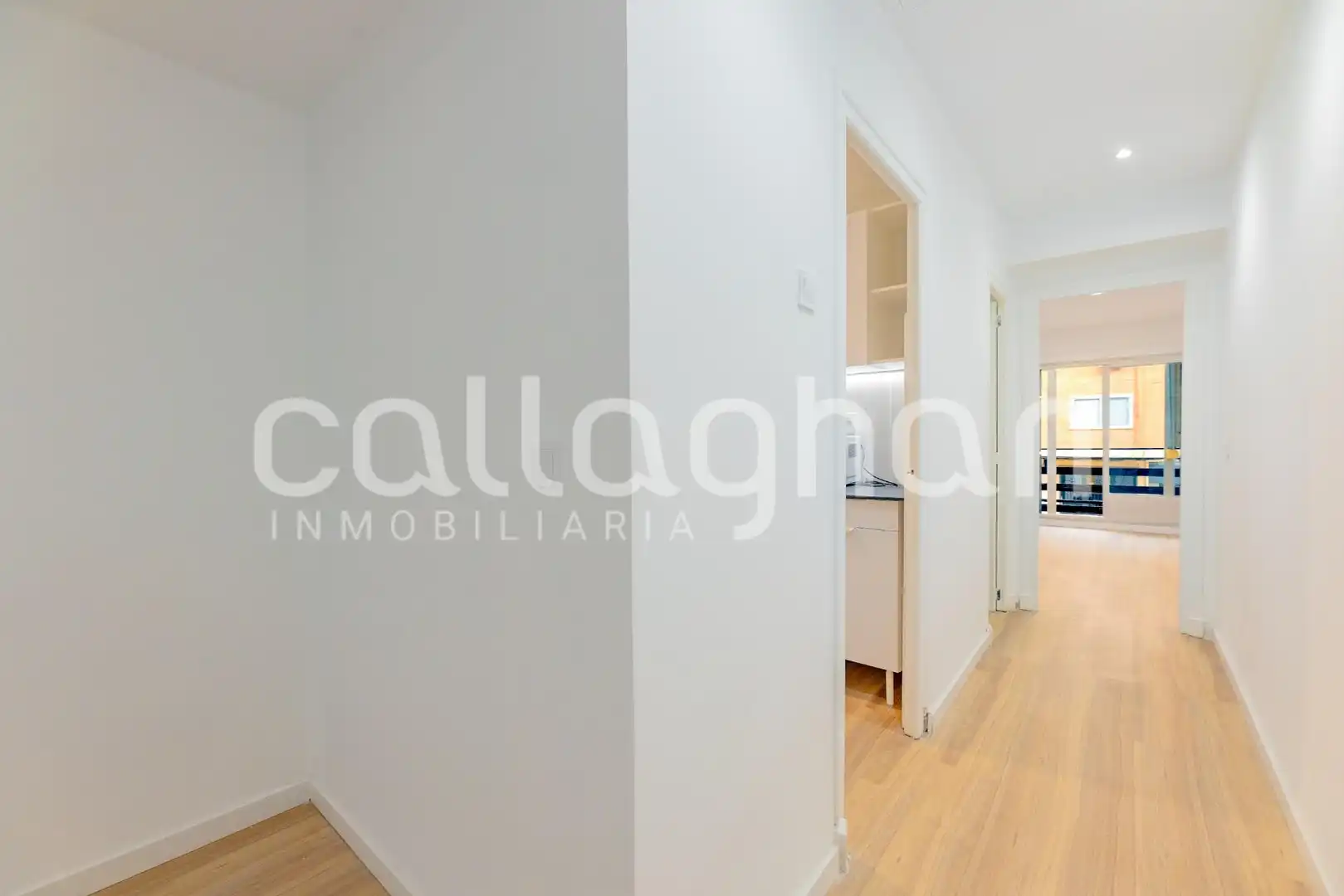 Piso en venta en Valencia con Balcón