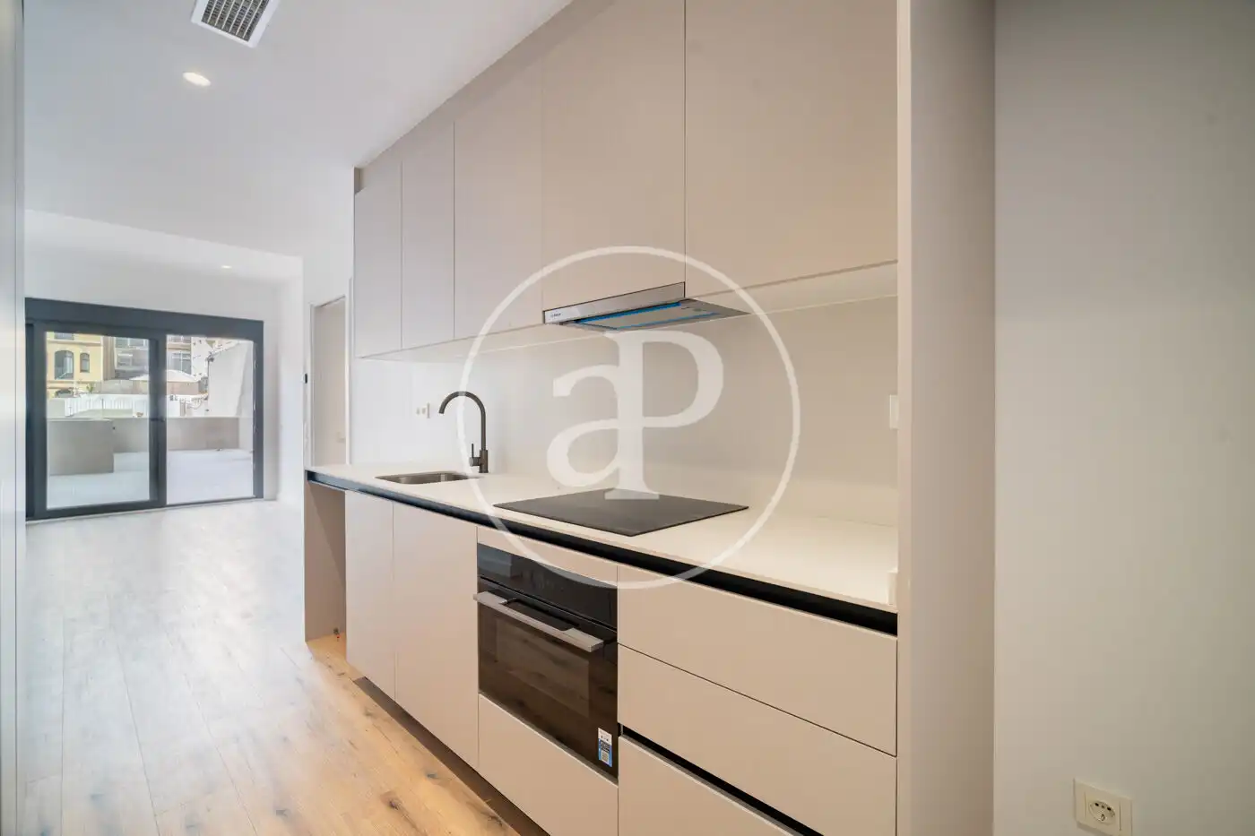 Cocina de Piso de alquiler en Barcelona con Aire acondicionado, Calefacción y Terraza
