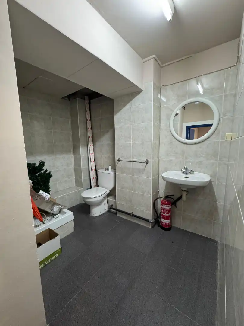 Local comercial en venta en Carrer de Gaudí, imagen 5