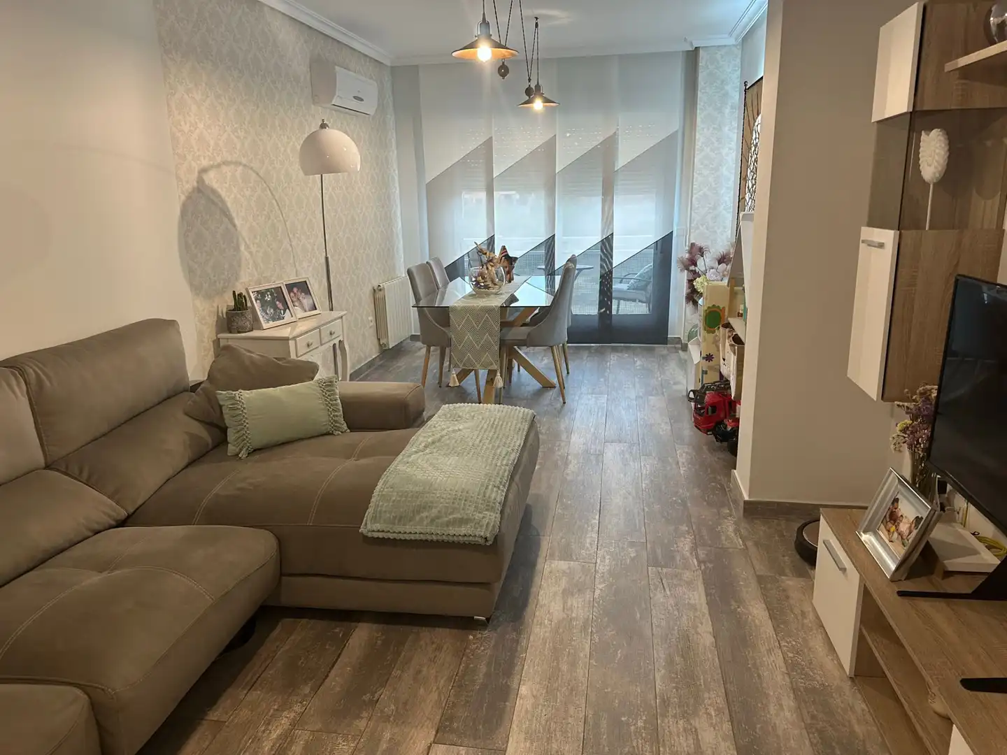 Sala de estar de Piso de alquiler en Plasencia con Aire acondicionado, Calefacción y Terraza